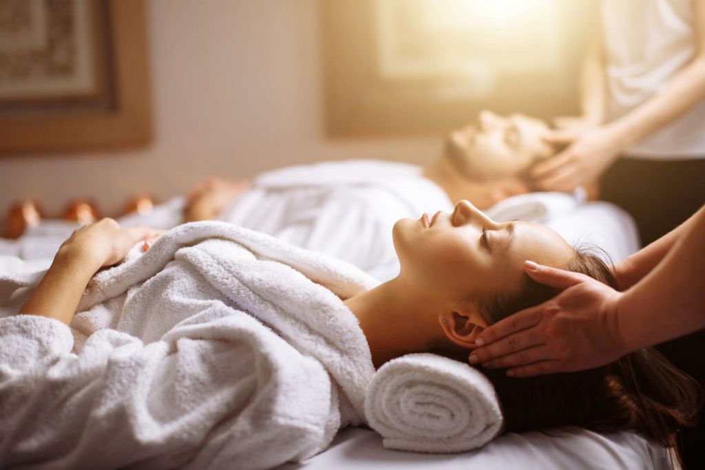 What Is A Romantic Couple Massage Therapy? What Is A Romantic Couple Massage Therapy?